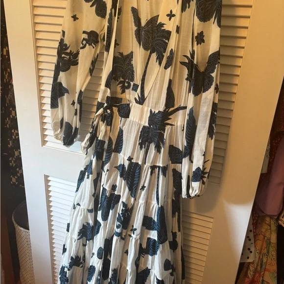 Banana Republic Black and White Asymmetrical Sundress - Picture 4 of 4